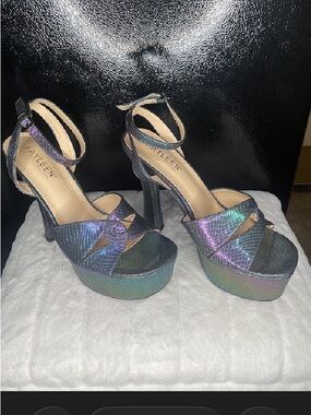 KAYLEEN By Los Angeles Iridescent Platform Sandals - Purple/Green